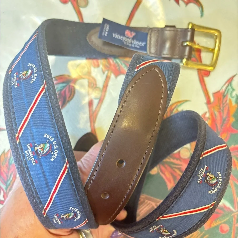 Vineyard Vines belt commemorating the 2018 U.S. shinnecock hills